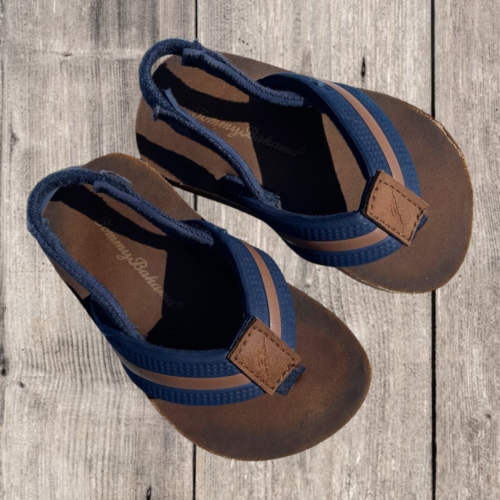 Size 5 - 18M Tommy Bahama Flipflops